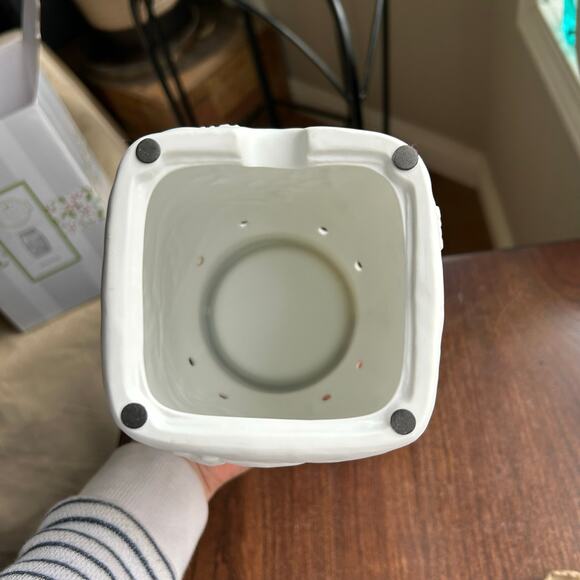 Scentsy Warmer Full Size Replacement top piece & box Let it Snow no base - Picture 7 of 10